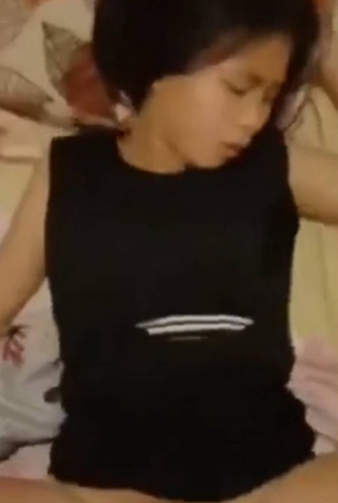 คลิปหลุดนักเรียน ม.ปลาย โดนแฟนถ่ายคลิปตอนกำลังกระแทกหี เจอเย็ดหีฟิตๆรัวๆ