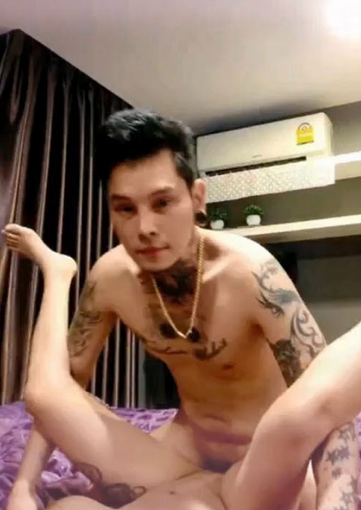 คลิปหลุดไลฟ์สดคู่เทพ เย็ดหีแฟนพริตตี้โชว์แตกคารูหี