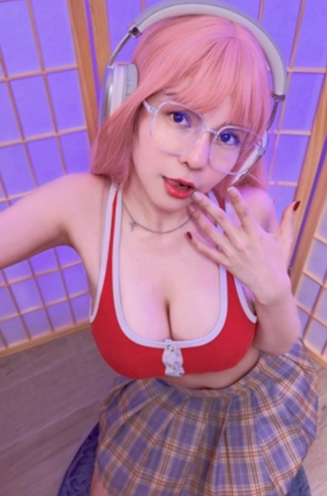 Onlyfans pimnalin โดนเย็ดแตกใส่หน้า หัวนมสีชมพูน่าดูด