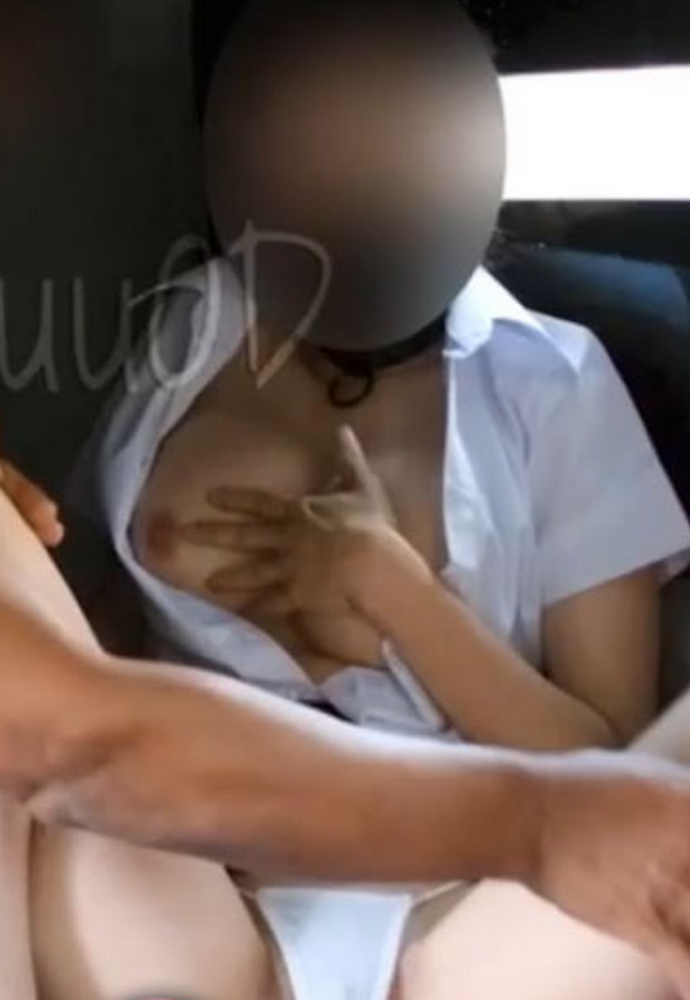 คลิปหลุดทางบ้านไทย สาวหาคนขับรถบรรทุกให้เย็ดฟรี คาชุดนักศึกษา