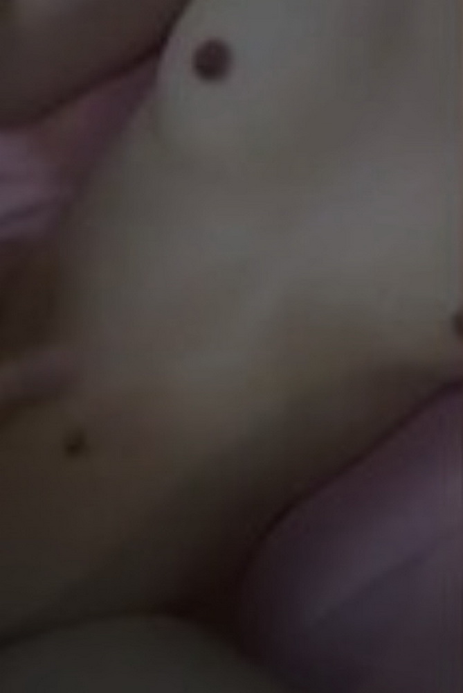 คลิปนักศึกษาสาวน่ารักแหกหีโดนเย็ด